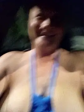 Snapshot of wetnwildforyou chatting on September 2025 03:43:01 AM wetnwildforyou online show from September 2025 03:43:01 AM