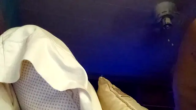 Snapshot of wetnwildforyou chatting on September 2025 04:29:01 AM wetnwildforyou online show from September 2025 04:29:01 AM