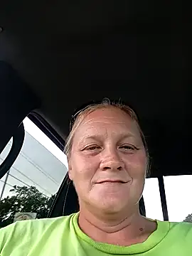 Snapshot of wetnwildforyou chatting on October 2025 08:50:02 PM wetnwildforyou online show from October 2025 08:50:02 PM