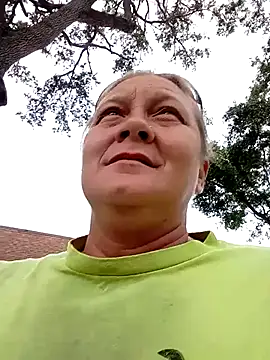 Snapshot of wetnwildforyou chatting on October 2025 03:35:01 PM wetnwildforyou online show from October 2025 03:35:01 PM