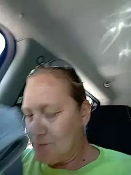 Snapshot of wetnwildforyou chatting on October 2025 05:47:03 PM wetnwildforyou online show from October 2025 05:47:03 PM