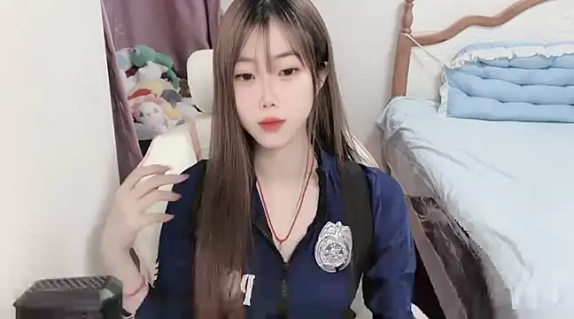 vivian-vv online show from March 2025 08:42:02 PM