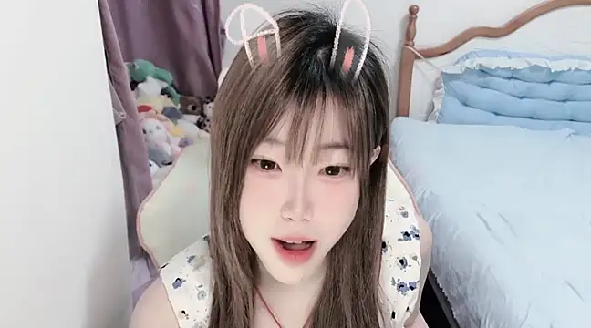 vivian-vv online show from March 2025 07:03:02 PM