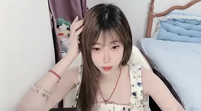 vivian-vv online show from March 2025 07:04:02 PM