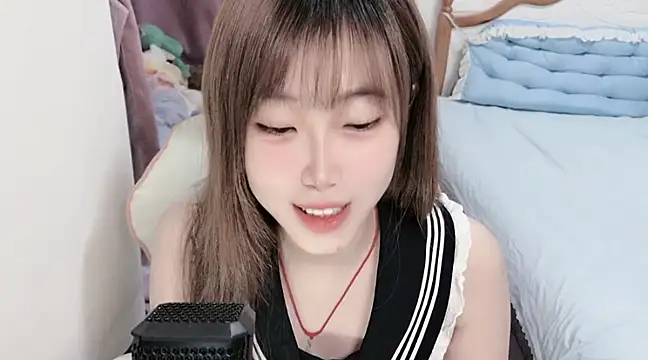 vivian-vv online show from March 2025 06:42:01 PM
