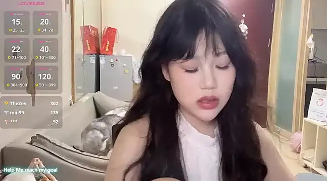 Yik-11 online show from February 2025 07:47:02 PM