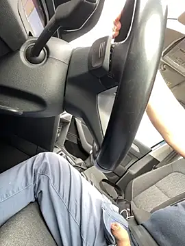 littletoy64 online show from September 2025 01:26:02 PM