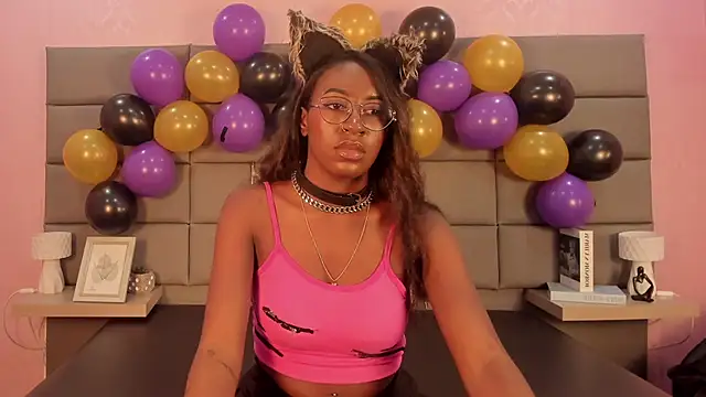 Qeen blackk online show from October 2025 10:33:02 PM