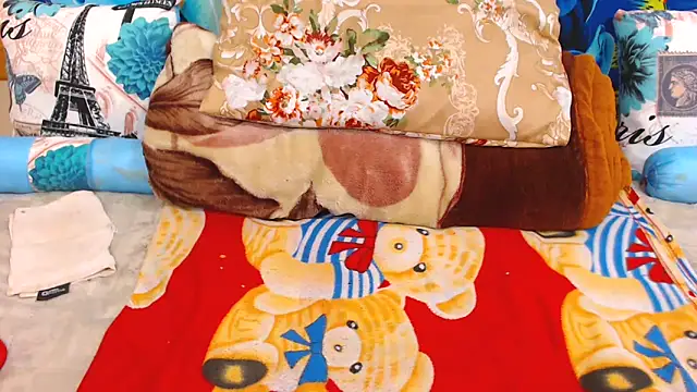 ChocolateClit online show from November 2025 04:16:01 PM