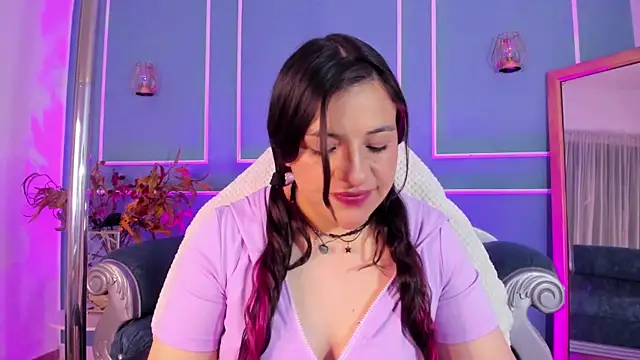 TaraTaylorr online show from November 2025 02:23:02 AM