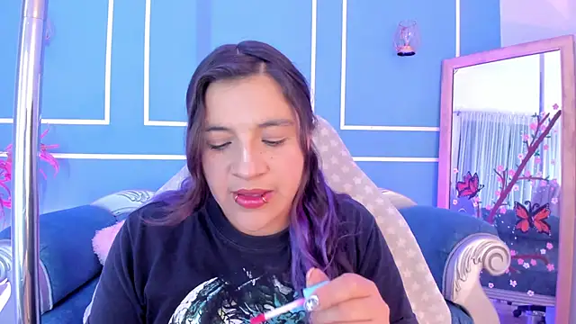 TaraTaylorr online show from March 2026 03:09:02 AM