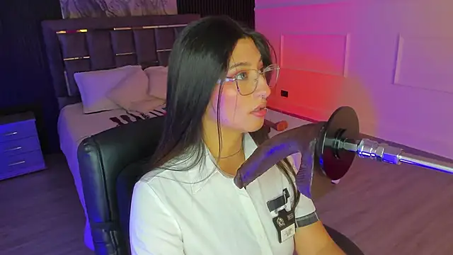 Gabrielakassi online show from February 2026 12:33:02 PM