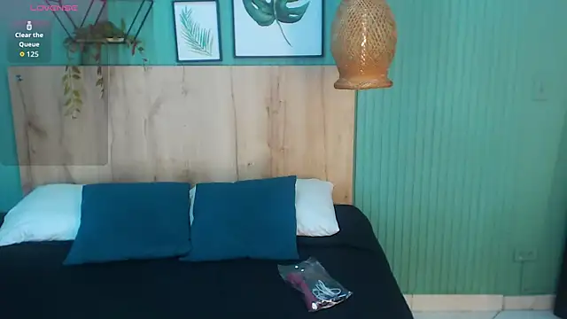 yessila parker online show from September 2025 02:16:01 AM