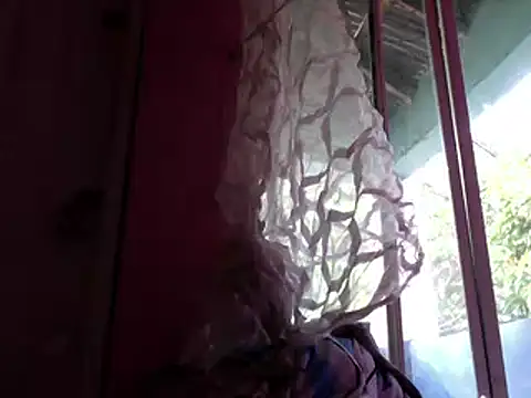 Ladyzee25 online show from March 2026 09:48:01 PM