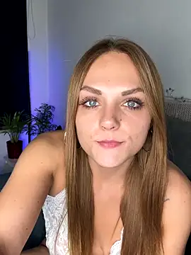 OCTAPUSSY2000 online show from November 2025 08:52:02 PM