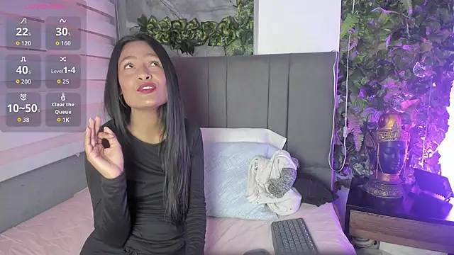 Fernanda liie  online show from December 2025 12:36:02 PM