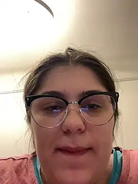 Layla- online show from December 2024 02:53:01 PM