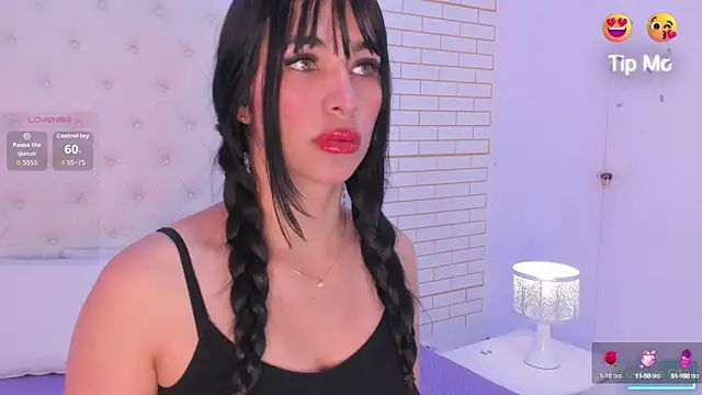 Emilly wilson  online show from September 2025 12:48:01 PM