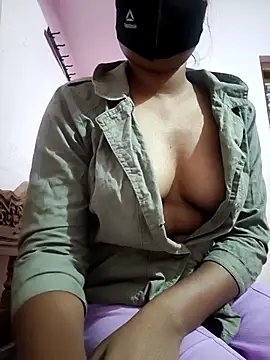 Noghtygirl online show from September 2025 04:32:02 PM