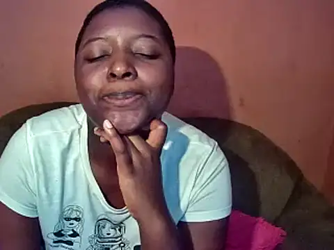 Snapshot of sexyhips2001 chatting on March 2025 03:24:01 PM sexyhips2001 online show from March 2025 03:24:01 PM