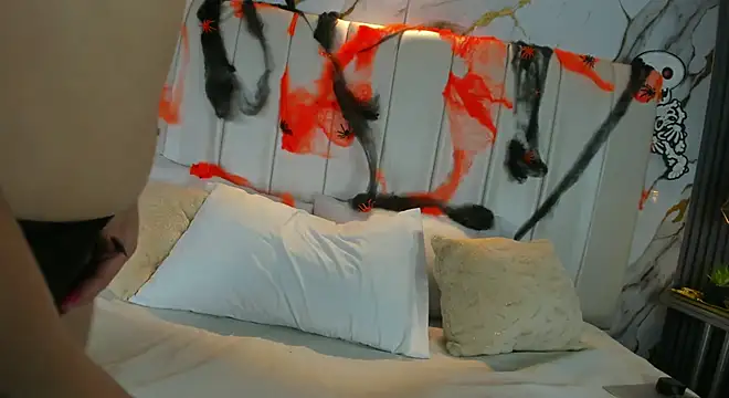 Snapshot of MeganFoxterr chatting on October 2025 06:04:01 PM MeganFoxterr online show from October 2025 06:04:01 PM