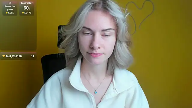 Snapshot of Fiona_Night chatting on October 2025 06:08:01 AM Fiona Night online show from October 2025 06:08:01 AM