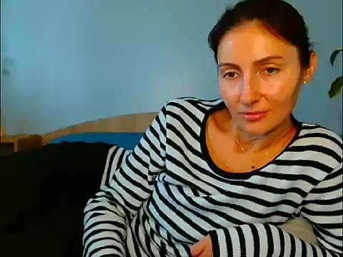 Snapshot of Irina9793 chatting on October 2025 08:01:01 AM Irina9793 online show from October 2025 08:01:01 AM