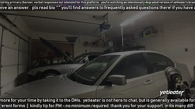 Snapshot of yetieater chatting on January 2025 10:19:01 PM yetieater online show from January 2025 10:19:01 PM