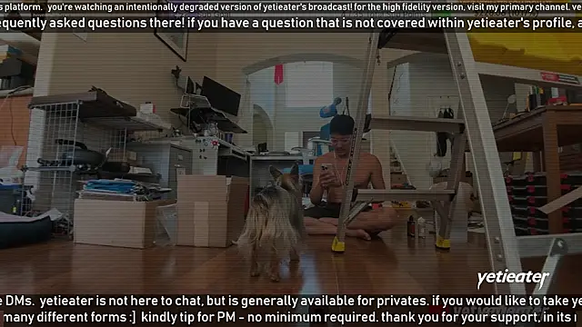 Snapshot of yetieater chatting on March 2025 09:59:02 PM yetieater online show from March 2025 09:59:02 PM