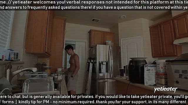 Snapshot of yetieater chatting on March 2026 05:08:02 PM yetieater online show from March 2026 05:08:02 PM