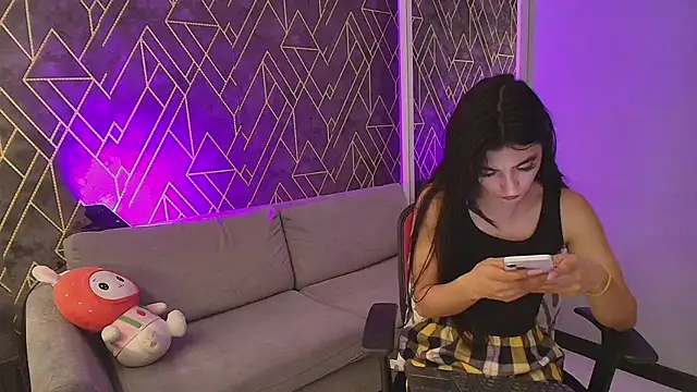 Tahara Romanov online show from March 2025 05:56:02 PM