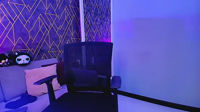 Tahara Romanov online show from September 2025 03:47:02 PM