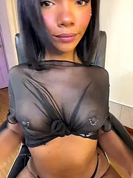 PinkyMoon online show from October 2025 04:46:01 AM