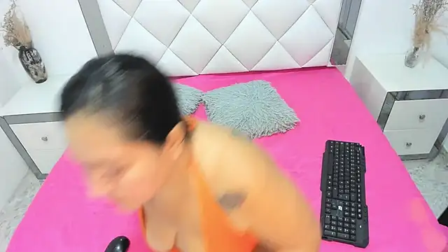 pervy mommy online show from September 2025 11:54:01 AM