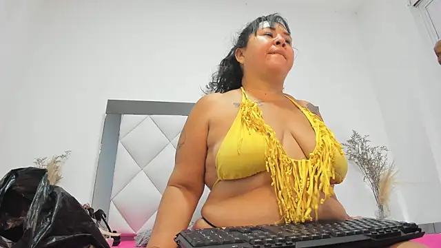 pervy mommy online show from September 2025 12:29:01 PM