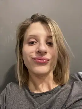 amorearte m online show from March 2025 11:17:01 AM