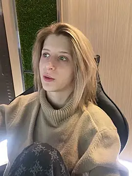 amorearte m online show from March 2025 12:53:01 AM