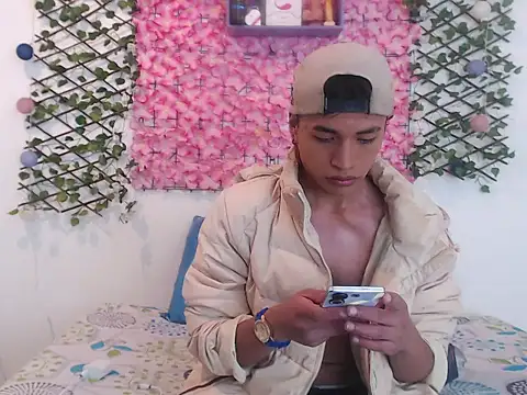 willians   0 online show from October 2025 04:09:02 AM
