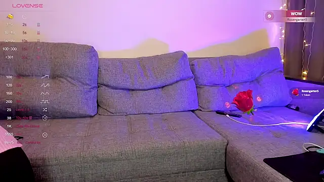 dinky  emily online show from March 2025 02:33:02 PM