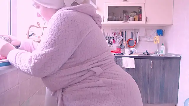 Snapshot of SoftLia chatting on February 2025 06:43:02 AM SoftLia online show from February 2025 06:43:02 AM