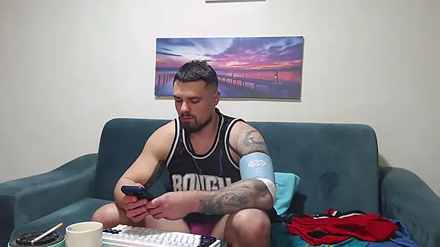 Tiberius hunk online show from January 2026 07:49:02 PM