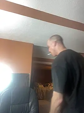 Mac ThunderCock online show from May 2026 09:48:01 AM