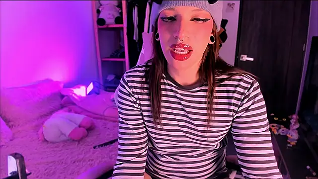 Loona s online show from March 2026 07:30:01 PM