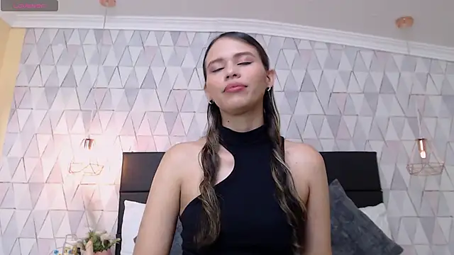 LiliJensen online show from October 2025 07:55:01 PM