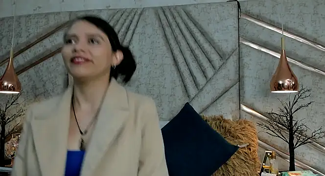 LiliJensen online show from November 2025 07:52:02 PM