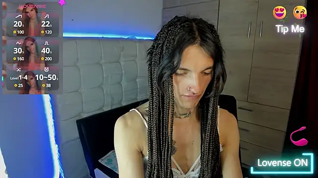 Maite Wings online show from March 2025 08:34:01 PM
