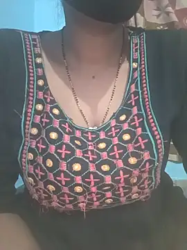 Snapshot of Sexyradha_ chatting on February 2026 06:23:01 PM Sexyradha online show from February 2026 06:23:01 PM