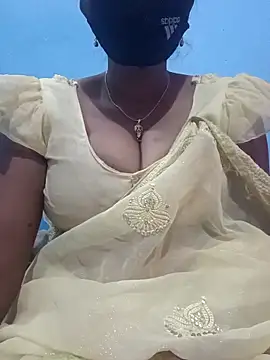 Snapshot of Sexyradha_ chatting on February 2026 05:14:01 PM Sexyradha online show from February 2026 05:14:01 PM