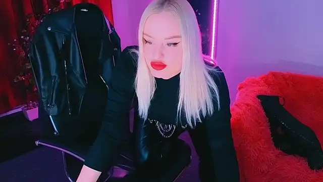 Miss Alice Silver online show from April 2026 07:05:02 PM