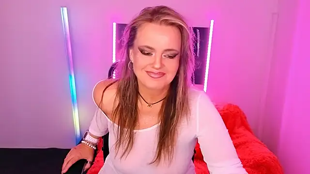 AnielaFox online show from September 2025 07:31:01 AM